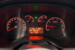 valkoinen Opel Combo 2017 kuva 24.