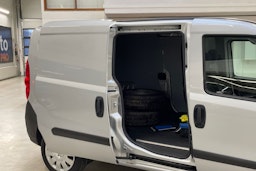 hopea Opel Combo 2017 kuva 12.
