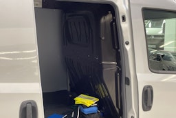 hopea Opel Combo 2017 kuva 13.