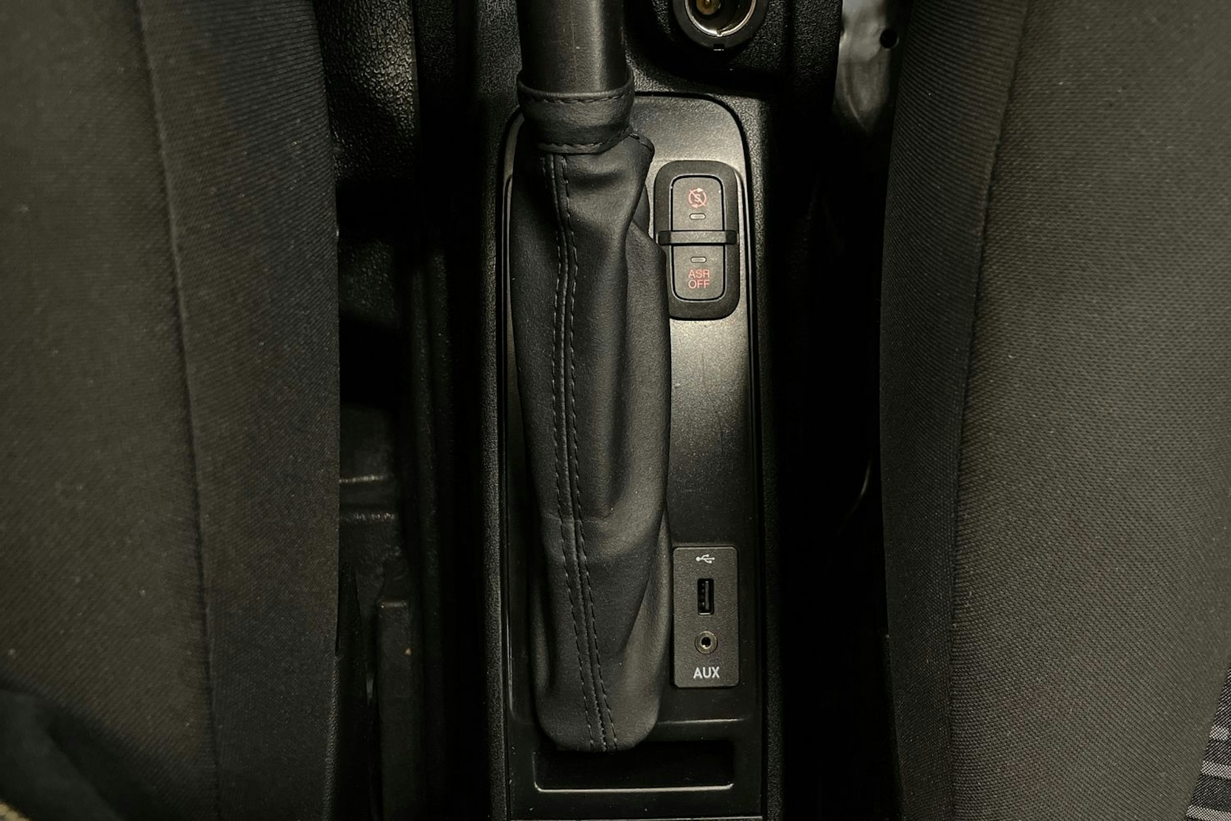 hopea Opel Combo 2017 kuva 22.