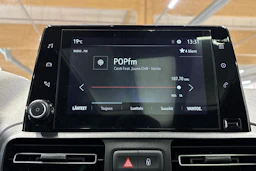 sininen Opel Combo 2018 kuva 18.
