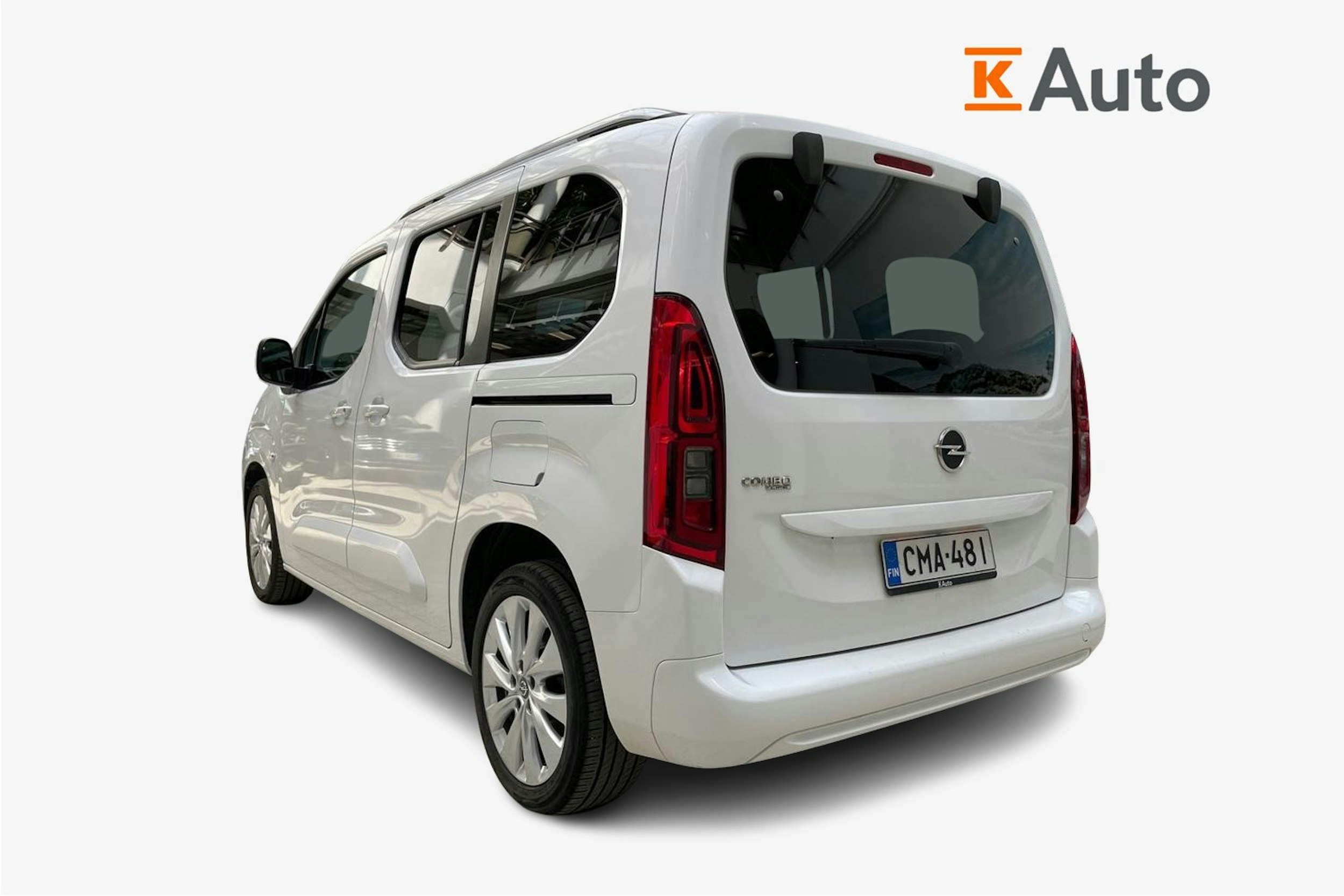 valkoinen Opel Combo 2019 kuva 2.