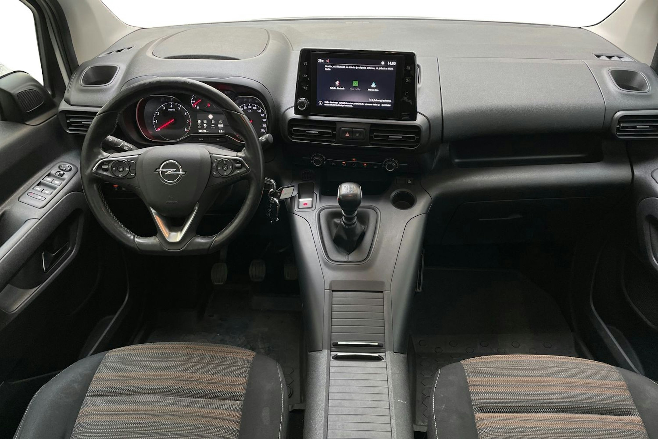 valkoinen Opel Combo 2019 kuva 9.
