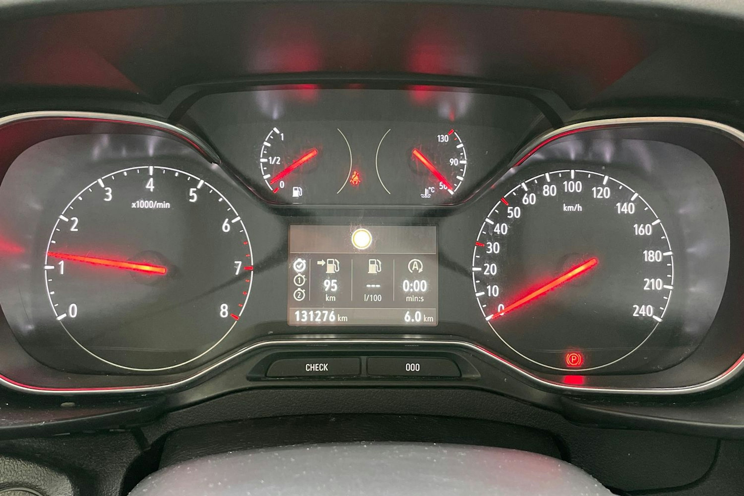 valkoinen Opel Combo 2019 kuva 21.