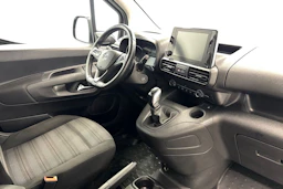 valkoinen Opel Combo 2019 kuva 13.