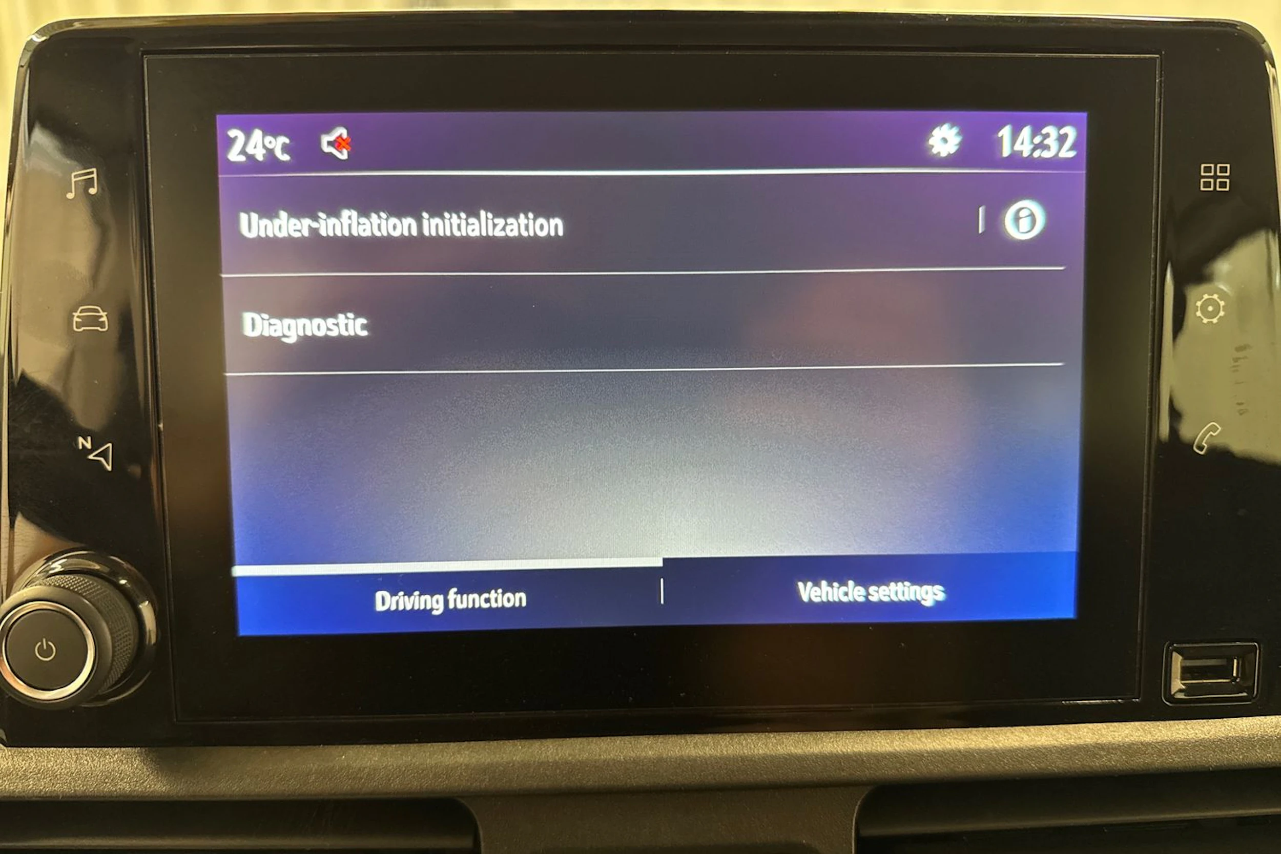 valkoinen Opel Combo 2019 kuva 15.