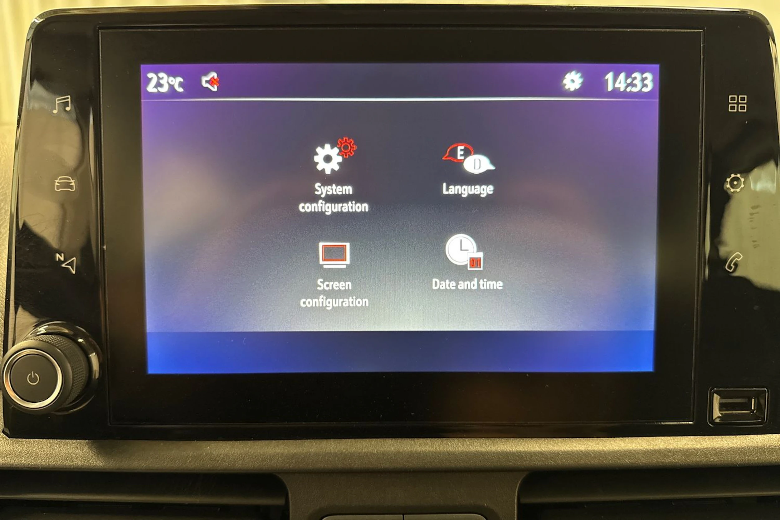 valkoinen Opel Combo 2019 kuva 16.