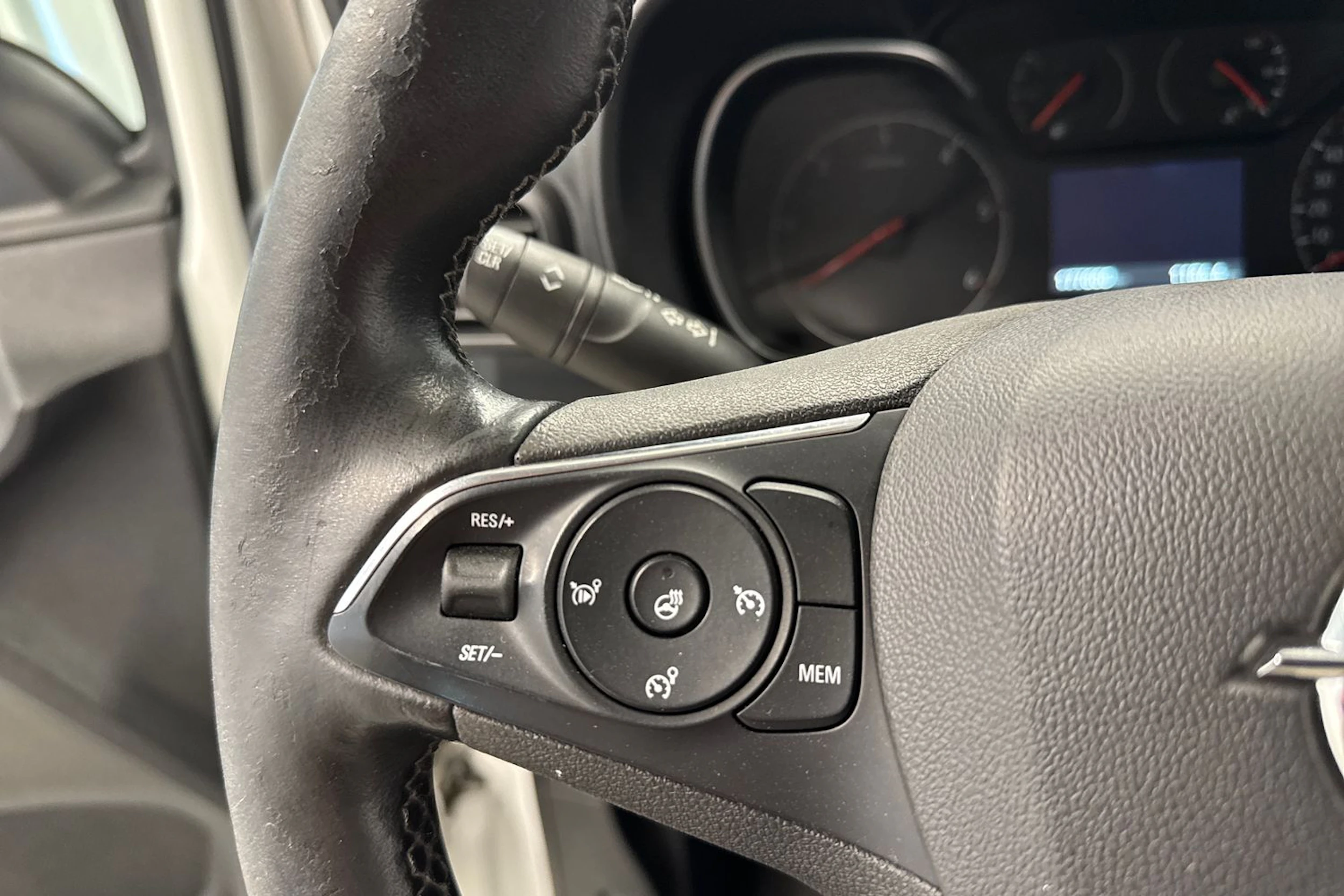 valkoinen Opel Combo 2019 kuva 19.