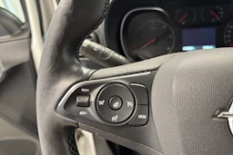 valkoinen Opel Combo 2019 kuva 19.