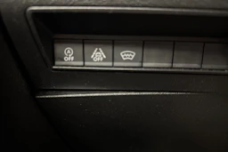 valkoinen Opel Combo 2019 kuva 21.