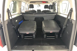 valkoinen Opel Combo 2019 kuva 26.