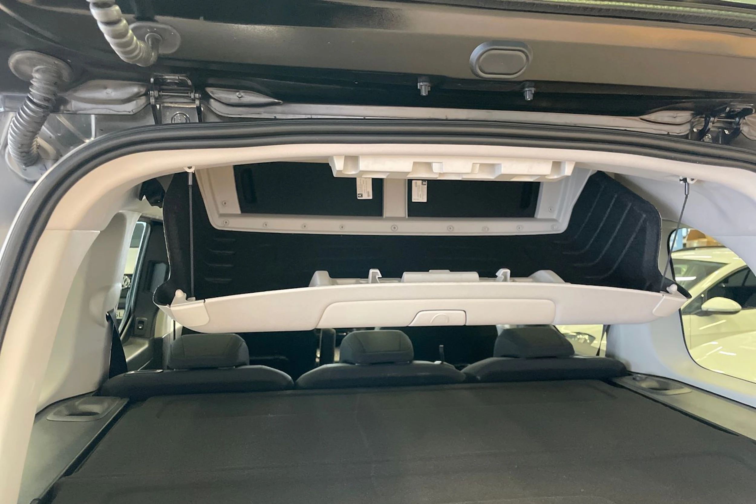 Musta Opel COMBO 2019 kuva 22.