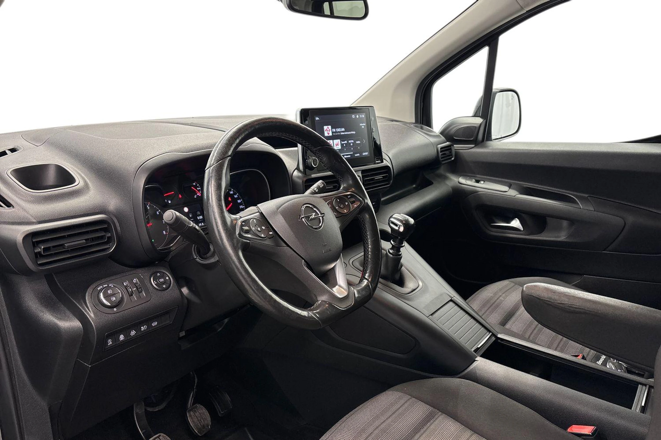 musta Opel Combo 2019 kuva 6.