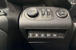 musta Opel Combo 2019 kuva 18.