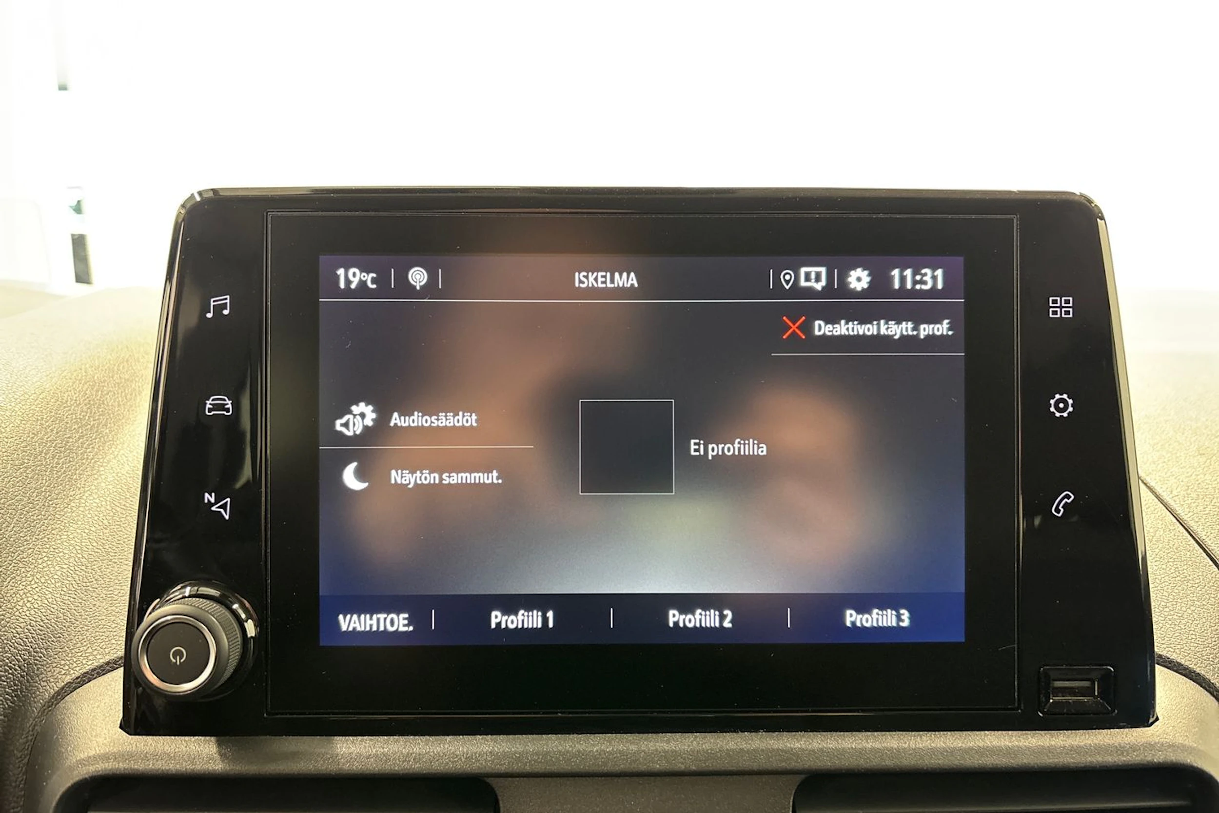 musta Opel Combo 2019 kuva 26.