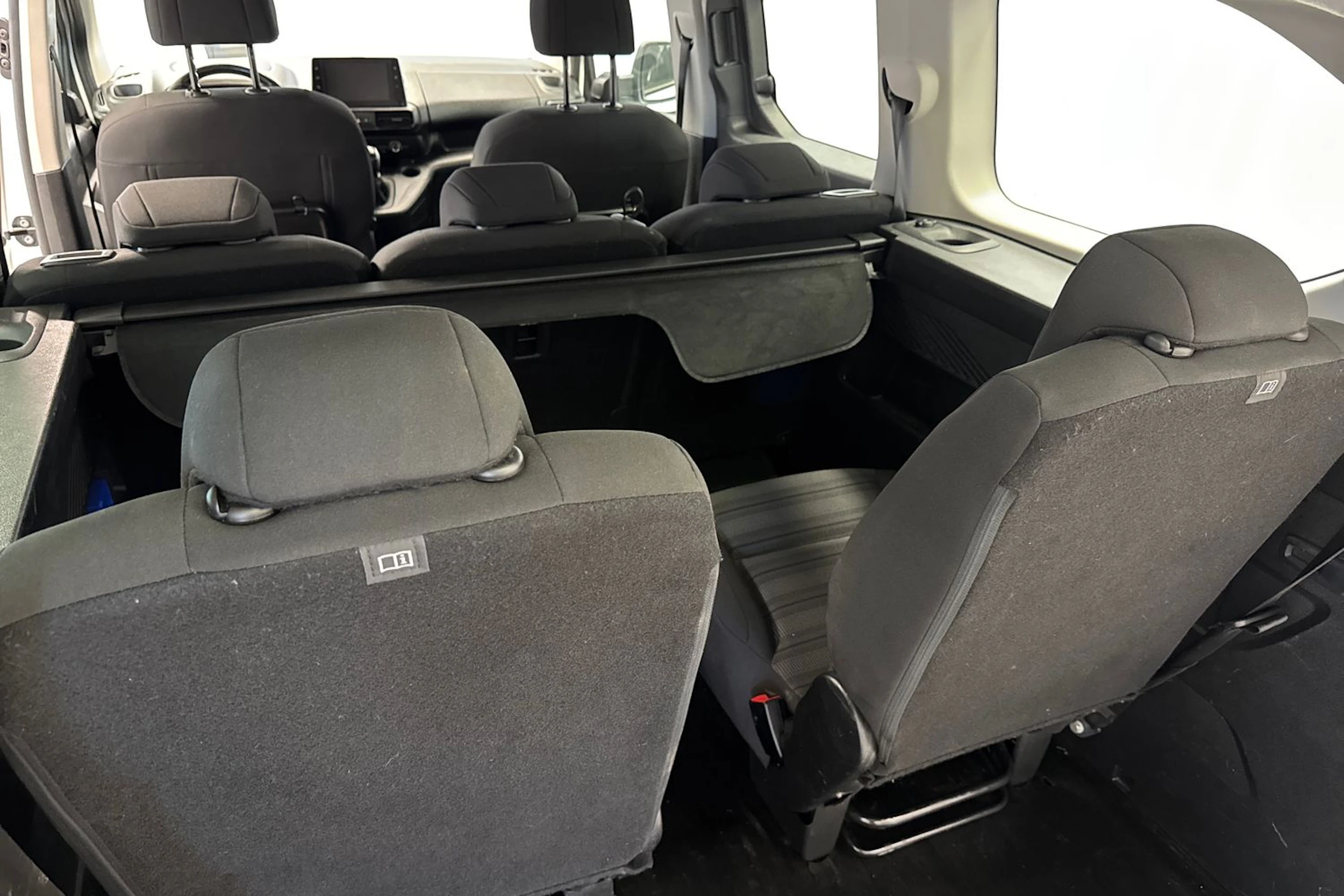 valkoinen Opel Combo 2019 kuva 17.