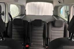 valkoinen Opel Combo 2019 kuva 19.
