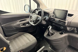 valkoinen Opel Combo 2019 kuva 20.