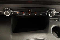 valkoinen Opel Combo 2019 kuva 25.