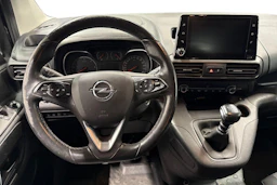 musta Opel Combo 2019 kuva 9.