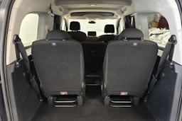 musta Opel Combo 2019 kuva 16.