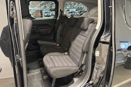 musta Opel Combo 2019 kuva 18.