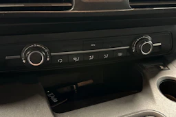 musta Opel Combo 2019 kuva 24.