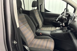 harmaa Opel Combo 2019 kuva 14.