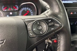 harmaa Opel Combo 2019 kuva 19.
