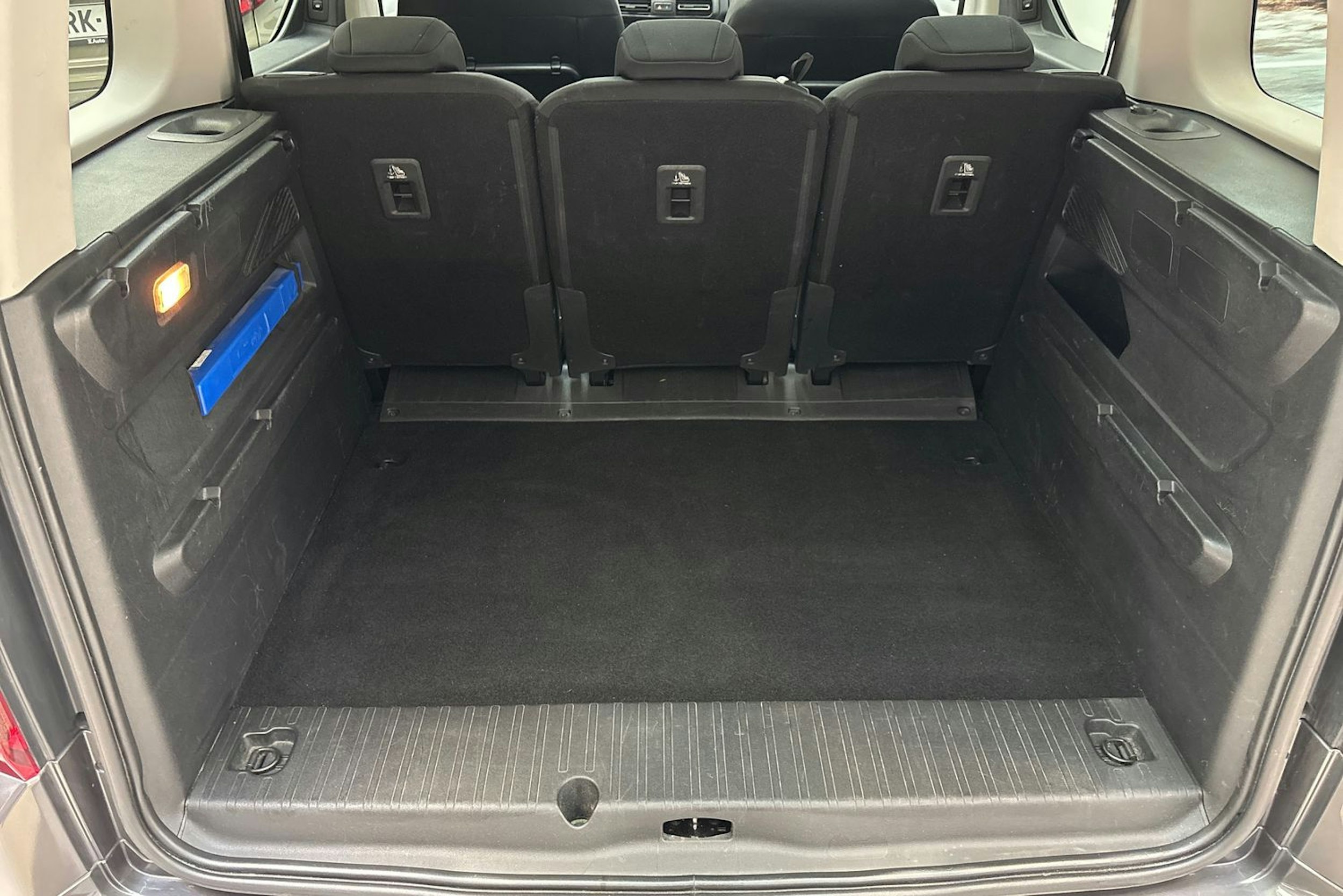 harmaa Opel Combo 2019 kuva 14.