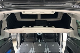 harmaa Opel Combo 2019 kuva 17.