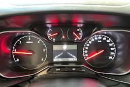 harmaa Opel Combo 2019 kuva 23.