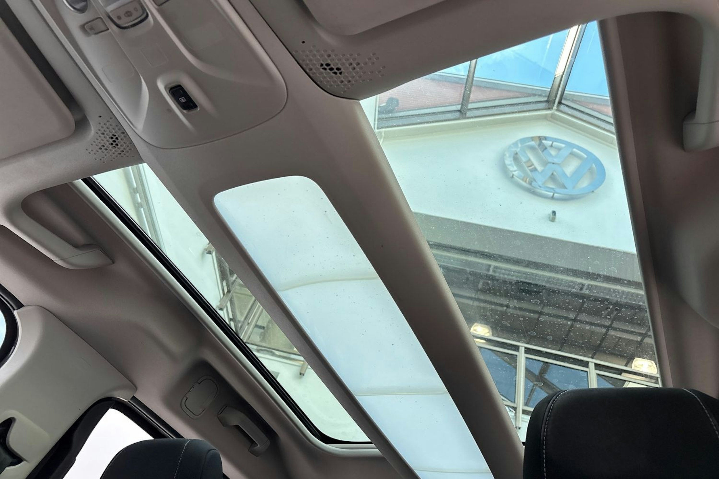 harmaa Opel Combo 2019 kuva 28.