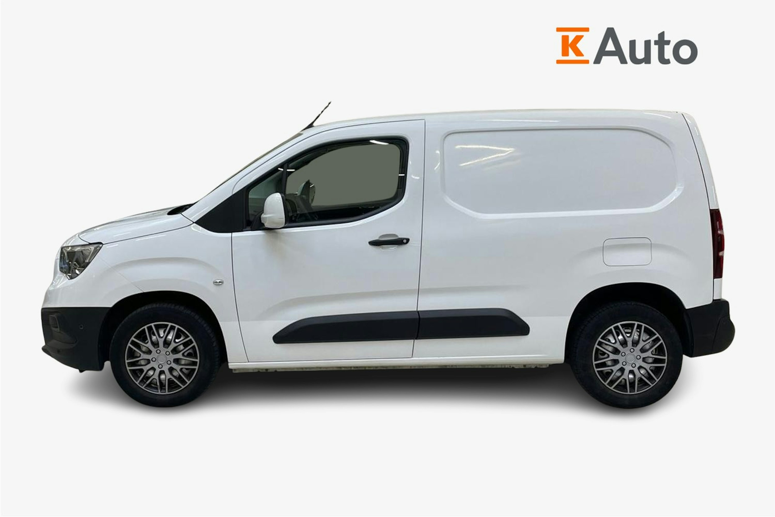 valkoinen Opel Combo 2021 kuva 6.