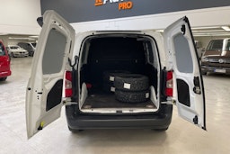 valkoinen Opel Combo 2021 kuva 18.