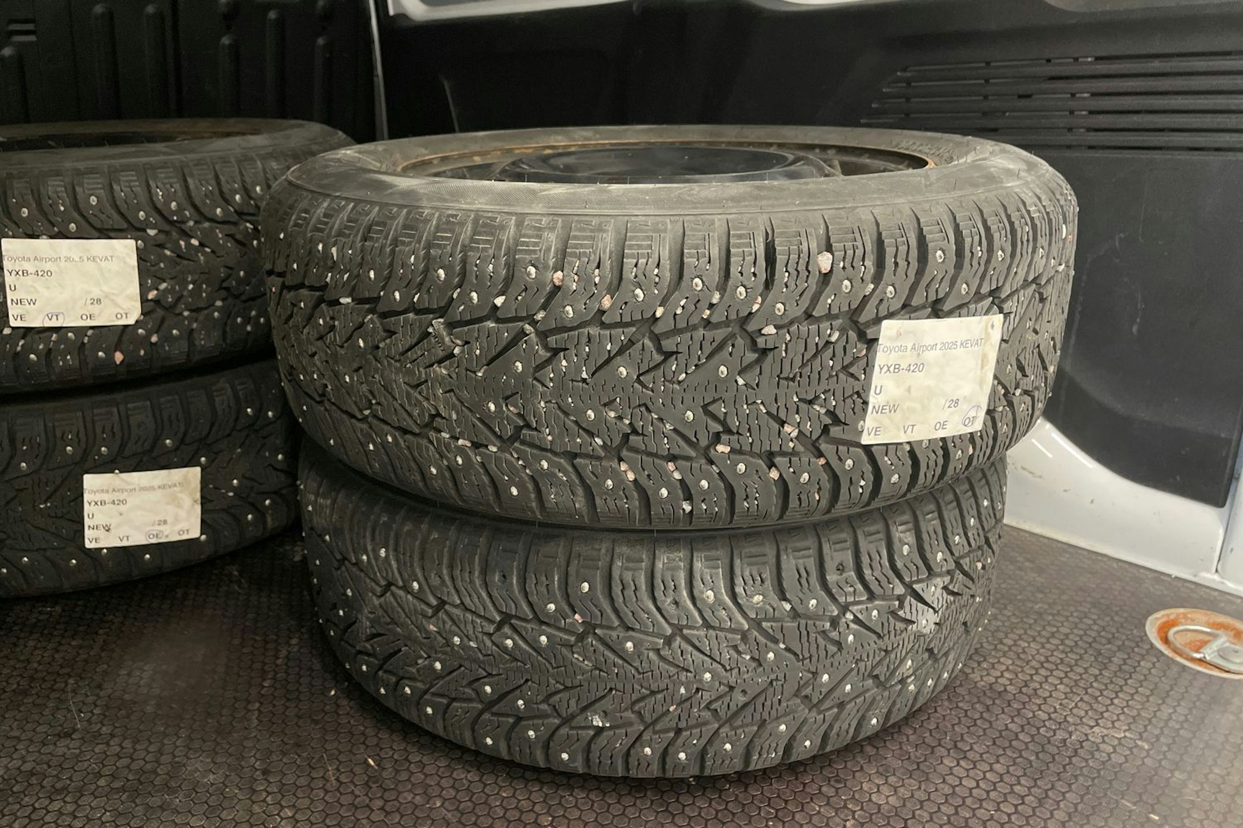 valkoinen Opel Combo 2021 kuva 19.