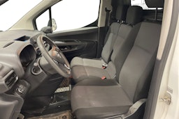 valkoinen Opel Combo 2022 kuva 3.