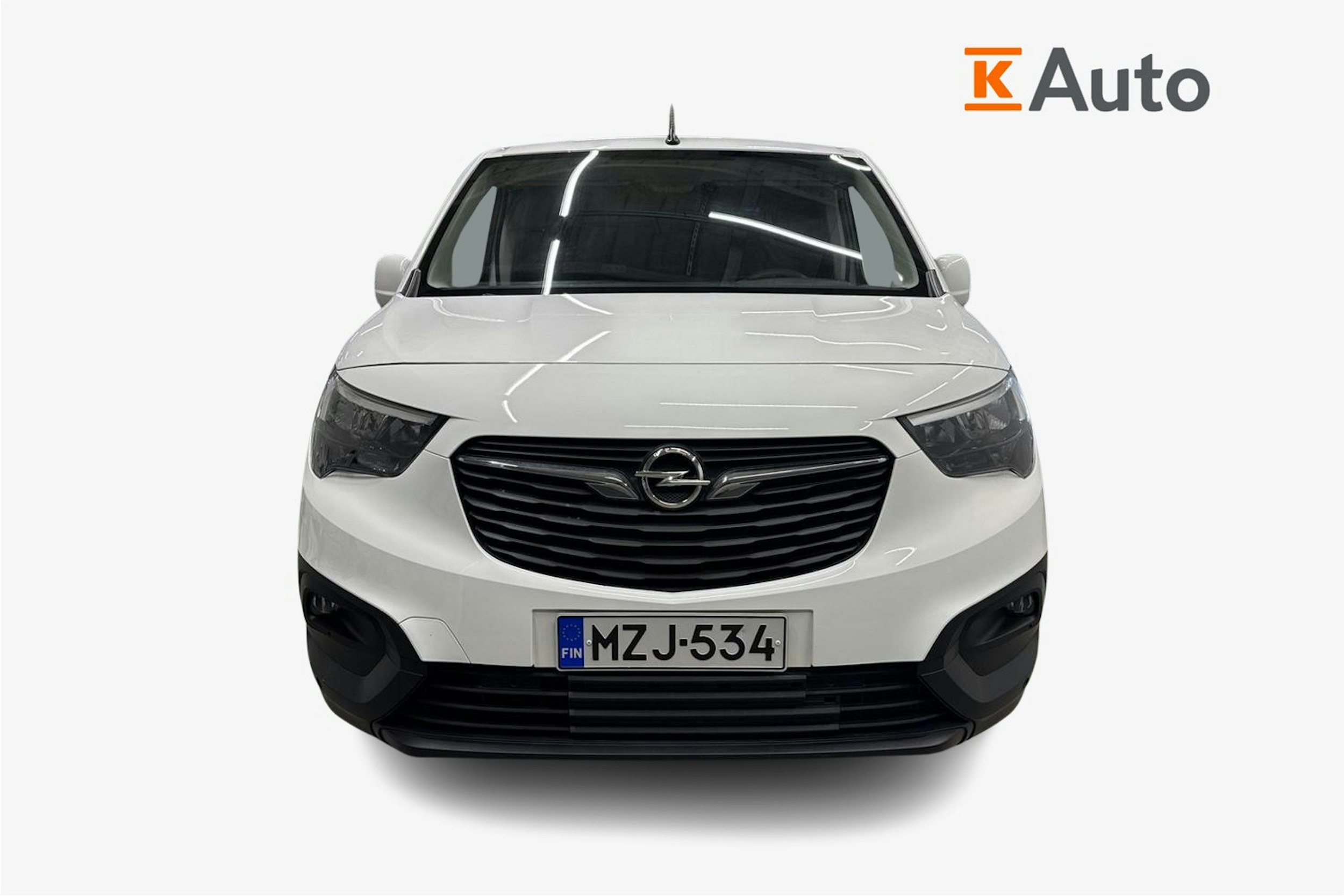 valkoinen Opel Combo 2022 kuva 5.