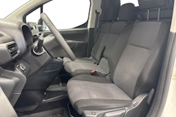 valkoinen Opel Combo 2022 kuva 7.
