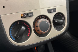 ruskea (beige) Opel Corsa 2007 kuva 18.