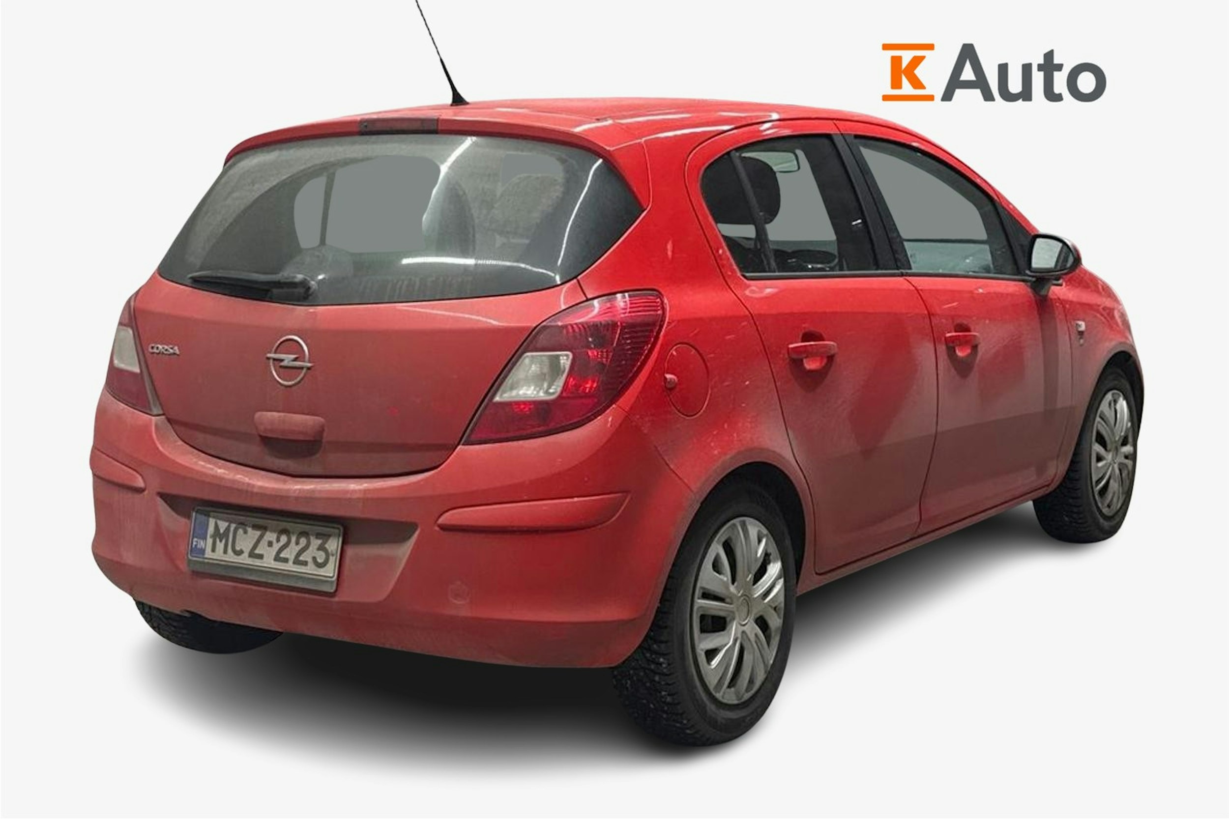 punainen Opel Corsa 2010 kuva 2.