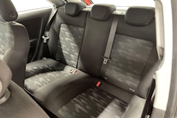 Punainen Opel CORSA 2011 kuva 10.