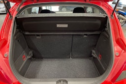 Punainen Opel CORSA 2011 kuva 14.