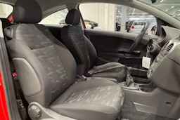 Punainen Opel CORSA 2011 kuva 22.