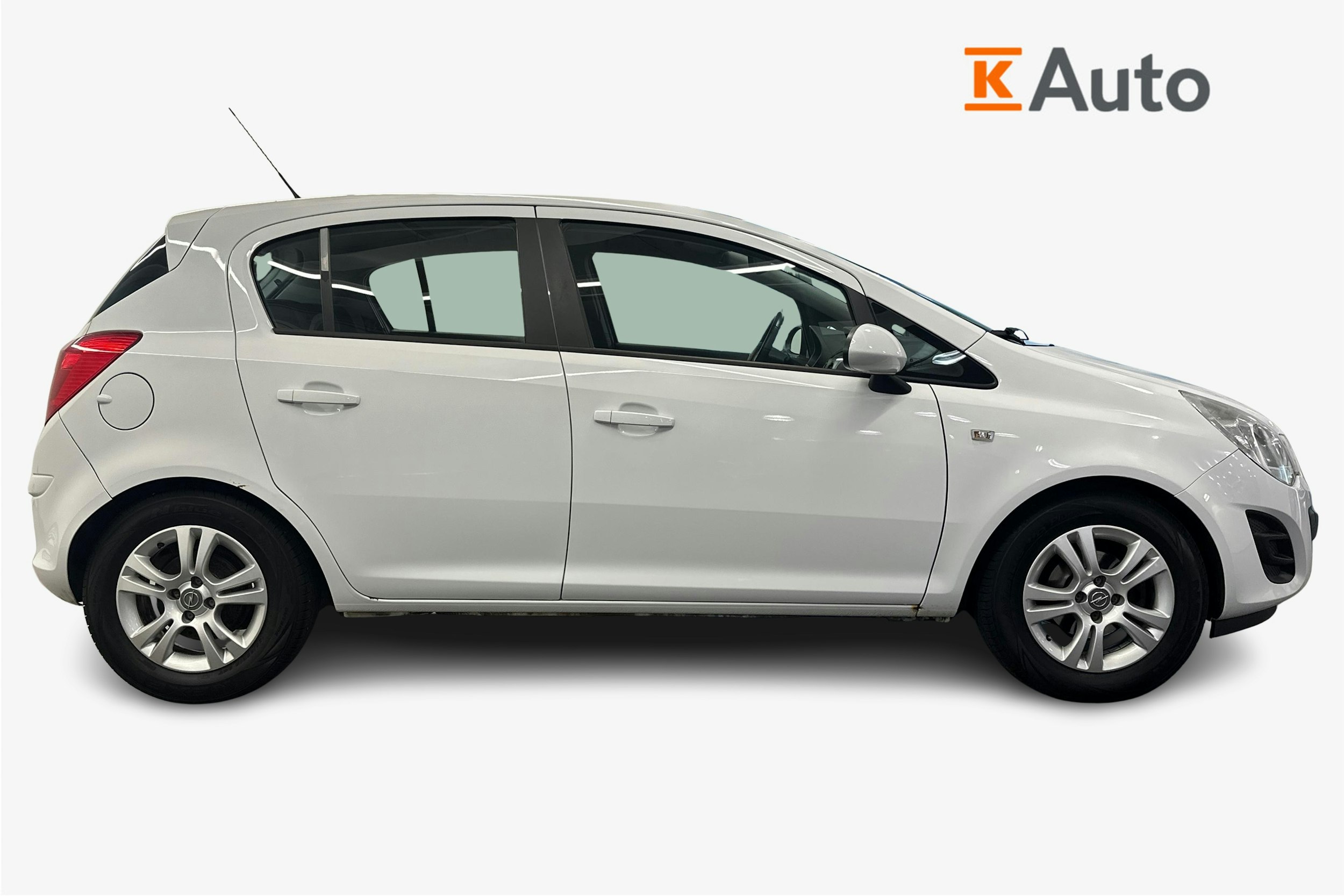 valkoinen Opel Corsa 2012 kuva 6.