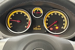 valkoinen Opel Corsa 2012 kuva 16.