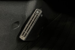 valkoinen Opel Corsa 2012 kuva 19.
