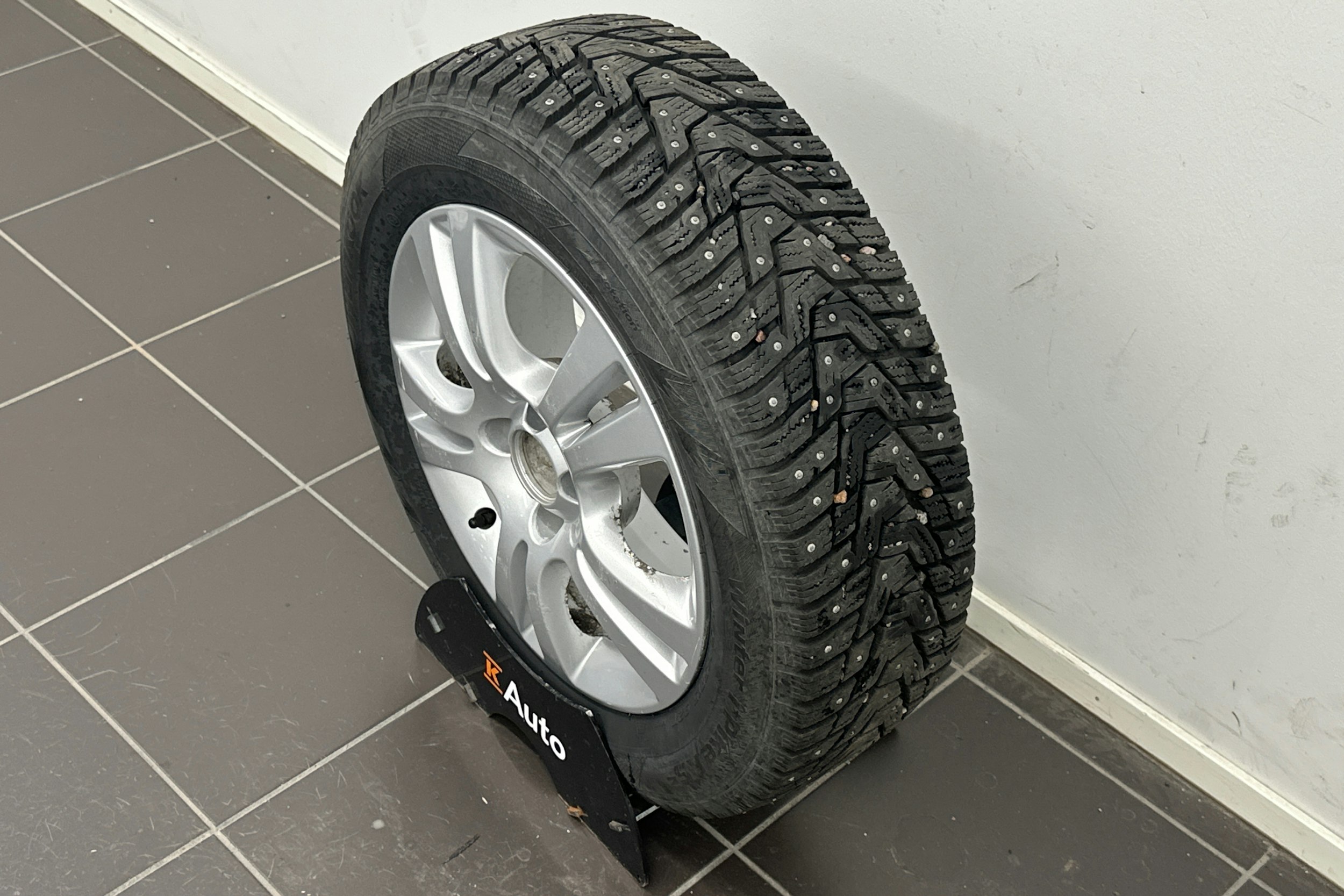 valkoinen Opel Corsa 2012 kuva 21.