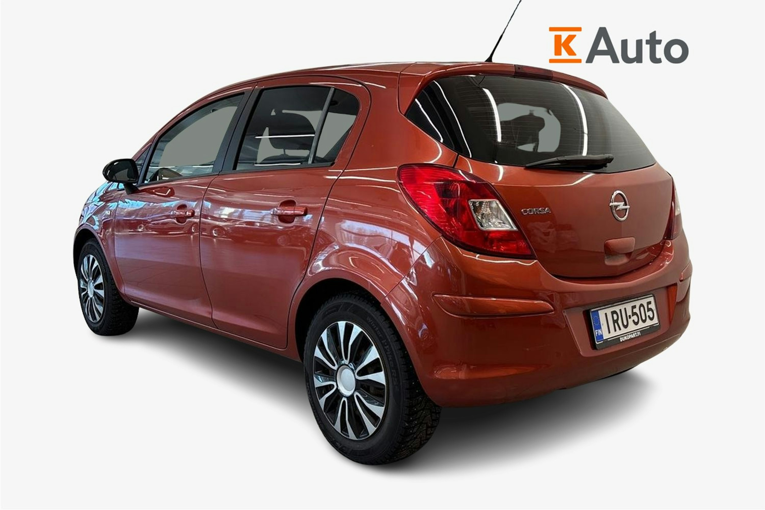 punainen Opel Corsa 2012 kuva 2.