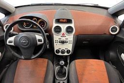 punainen Opel Corsa 2012 kuva 7.